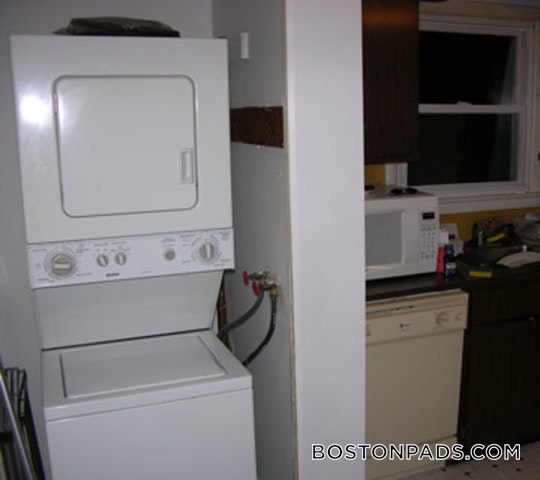 Arlington - $2,595