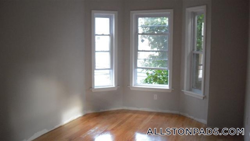 Boston - $6,000 /month