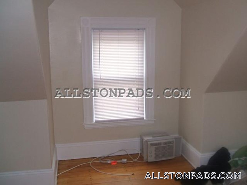 Boston - $2,500 /month