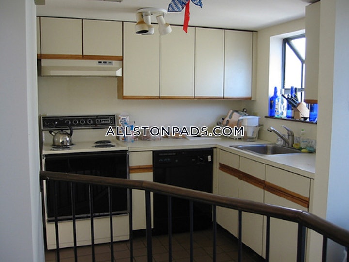 allston-apartment-for-rent-2-bedrooms-1-bath-boston-3300-4579974 