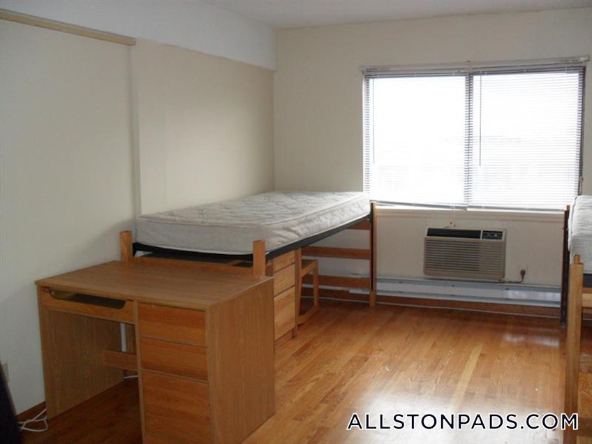 Boston - $2,100 /month