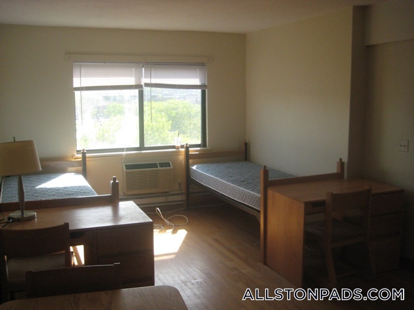 Boston - $2,150 /month