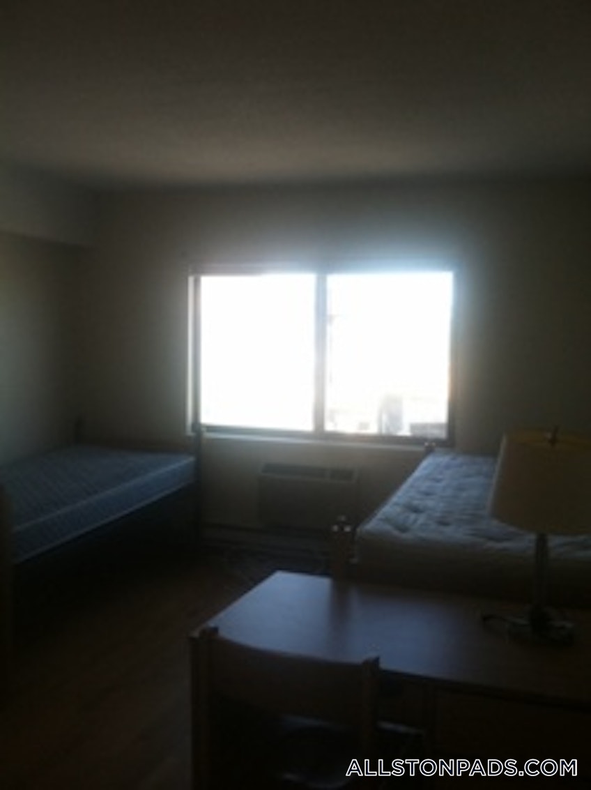 Boston - $2,150 /month