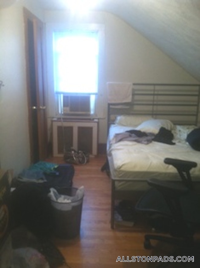 Boston - $2,200 /mo