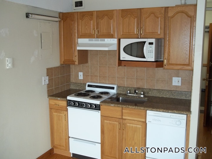 allston-apartment-for-rent-studio-1-bath-boston-2000-5181961 