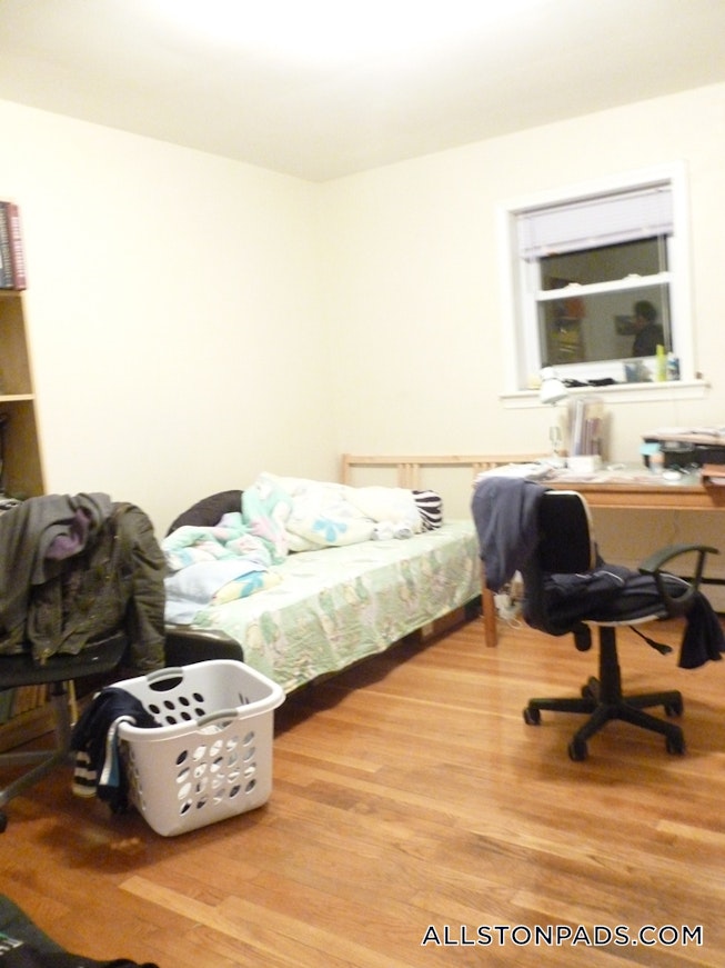 Boston - $2,150 /mo