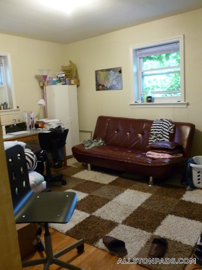 Boston - $2,150 /mo