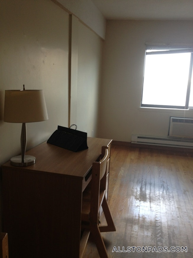 Boston - $2,150 /mo