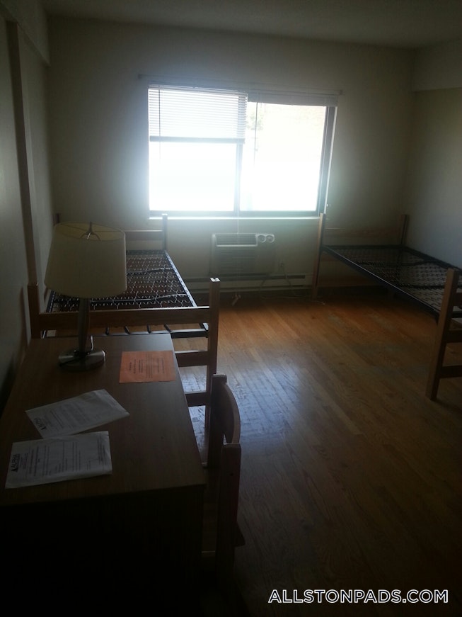 Boston - $2,150 /mo