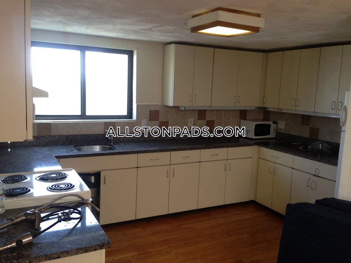 allston-apartment-for-rent-3-bedrooms-2-baths-boston-4100-4608453 