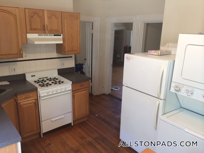 Boston - $2,550 /mo