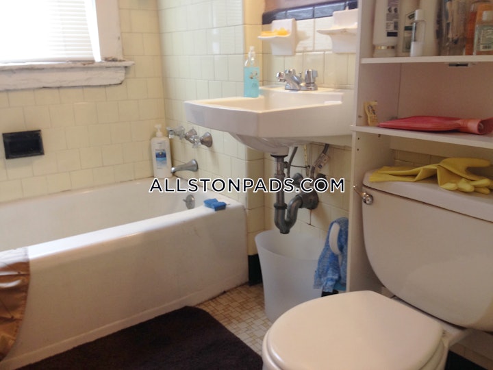 allston-apartment-for-rent-1-bedroom-1-bath-boston-2350-4617430 