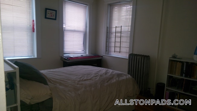 Boston - $2,500 /mo