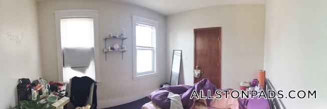 Boston - $4,100 /mo