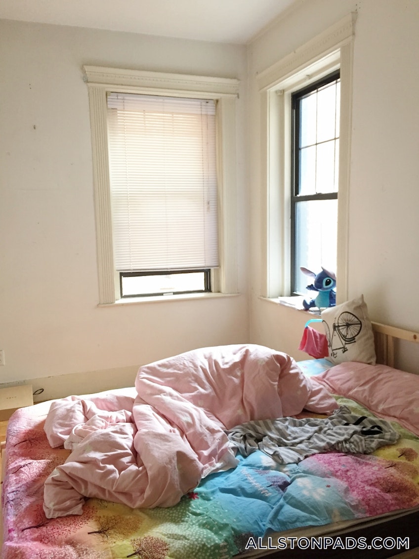 Boston - $3,200 /month