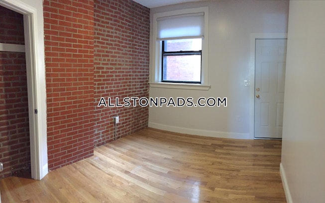 Boston - $3,200 /mo