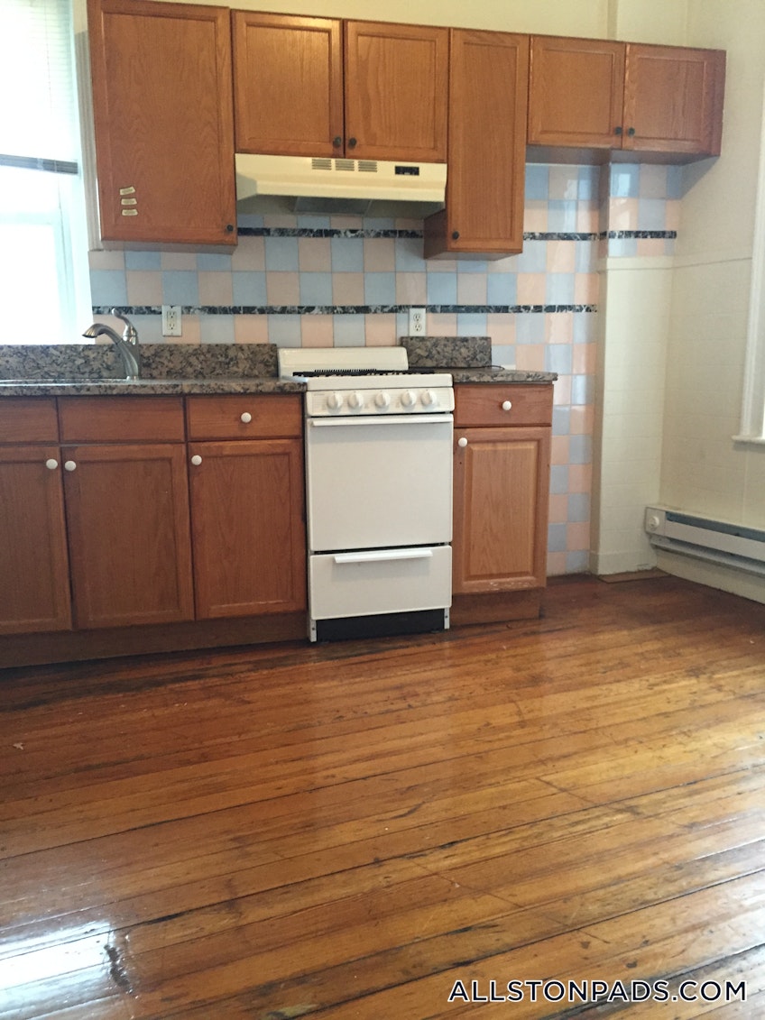 Boston - $2,100 /month