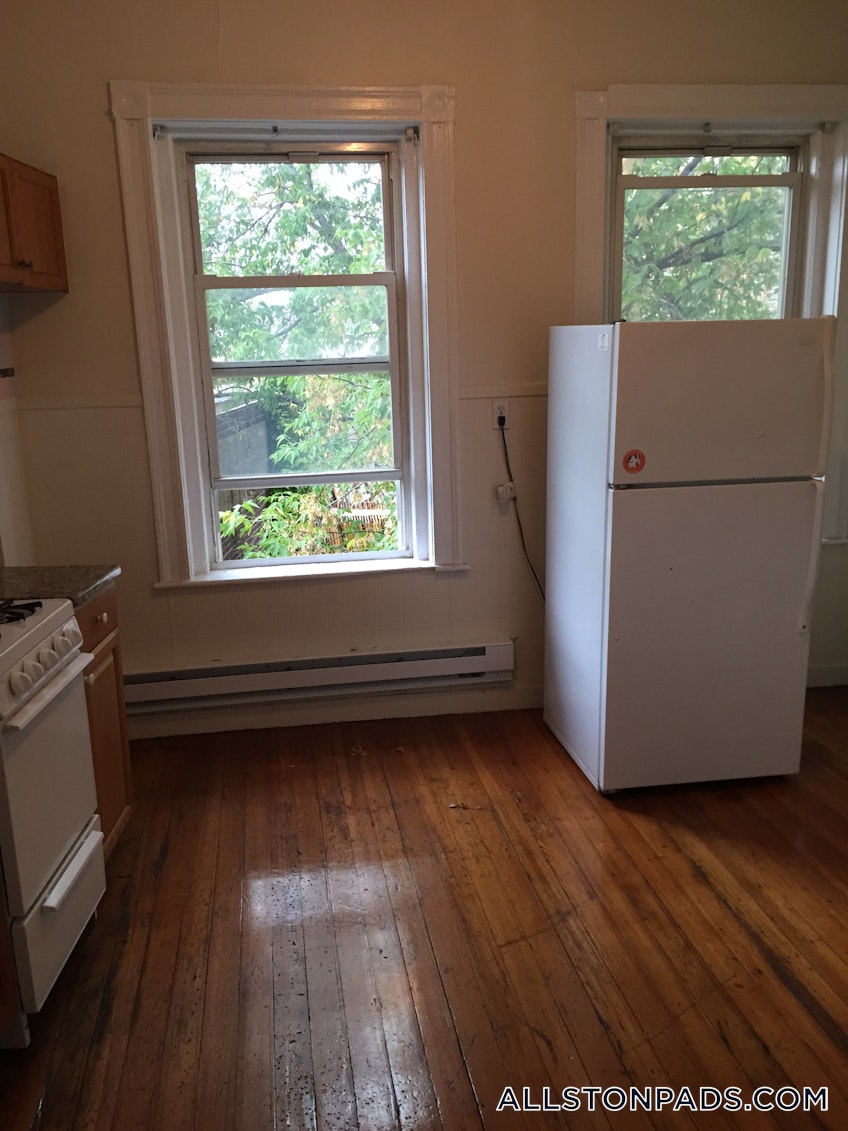 Boston - $2,100 /month