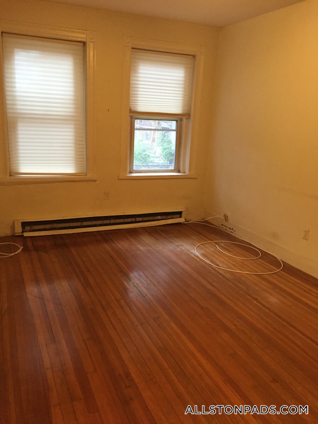 Boston - $2,150 /mo