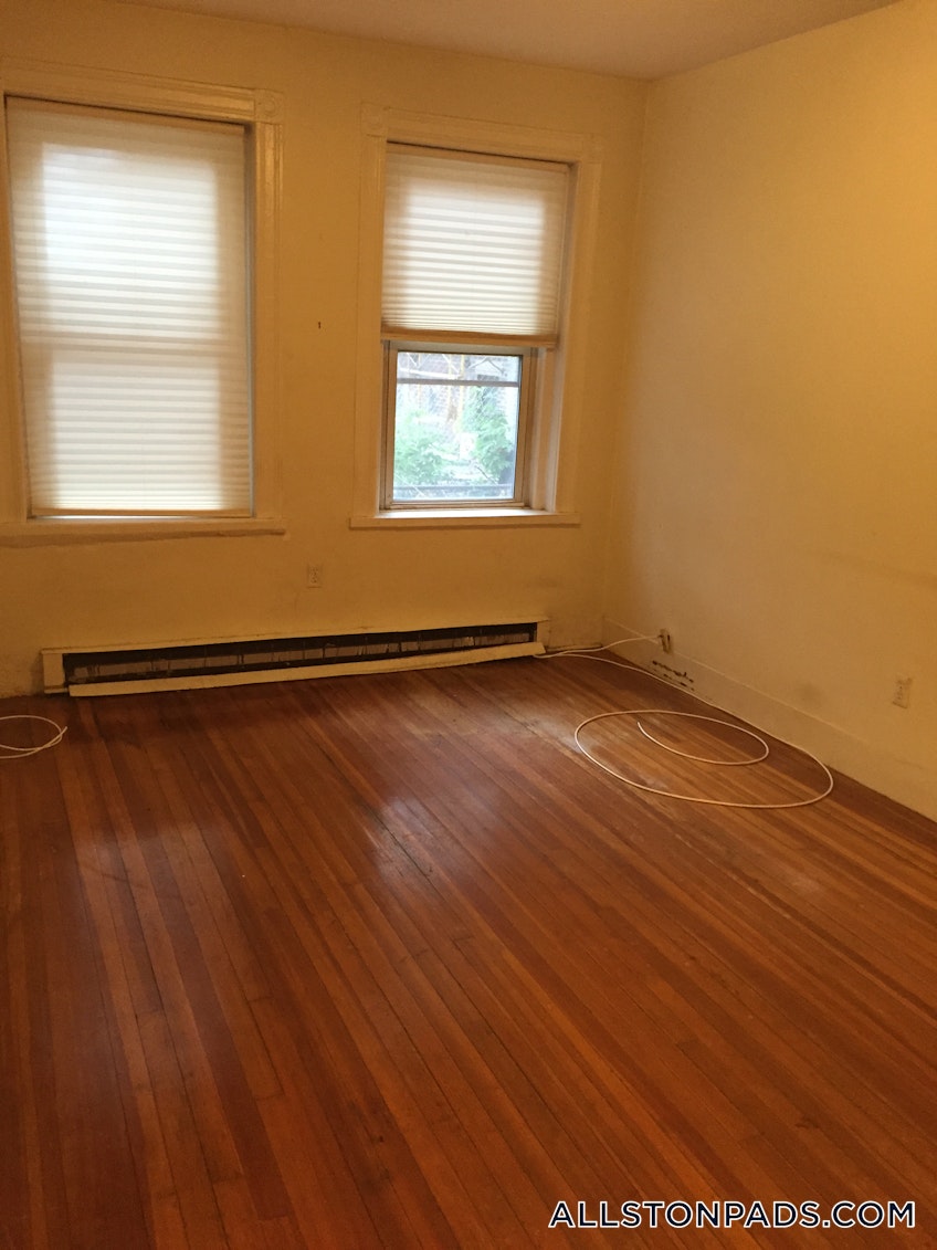 Boston - $2,150 /month