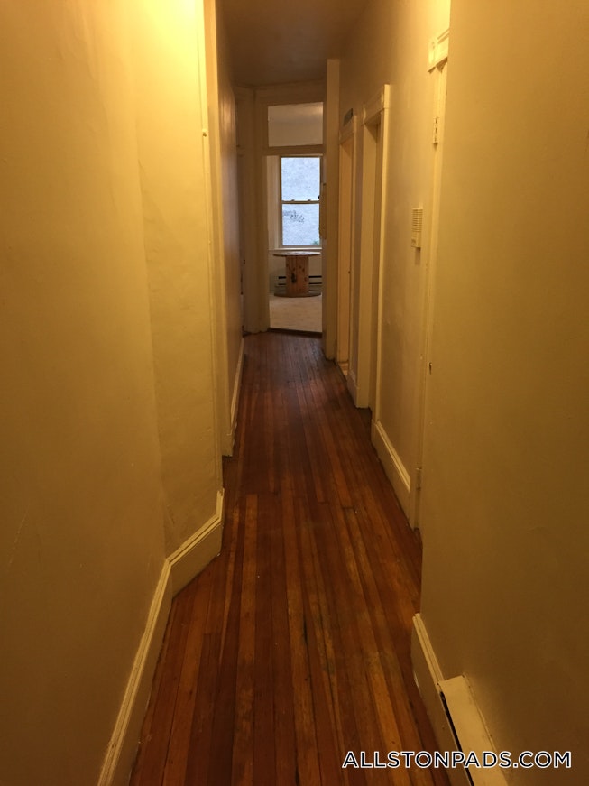 Boston - $2,150 /mo