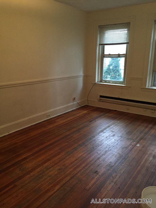 Boston - $2,150 /mo