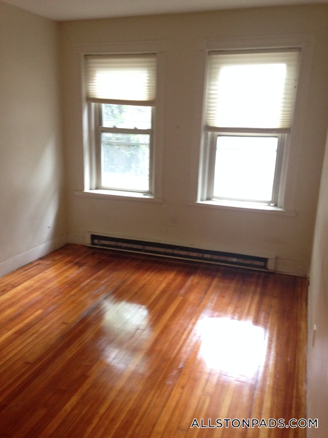 Boston - $2,150 /mo