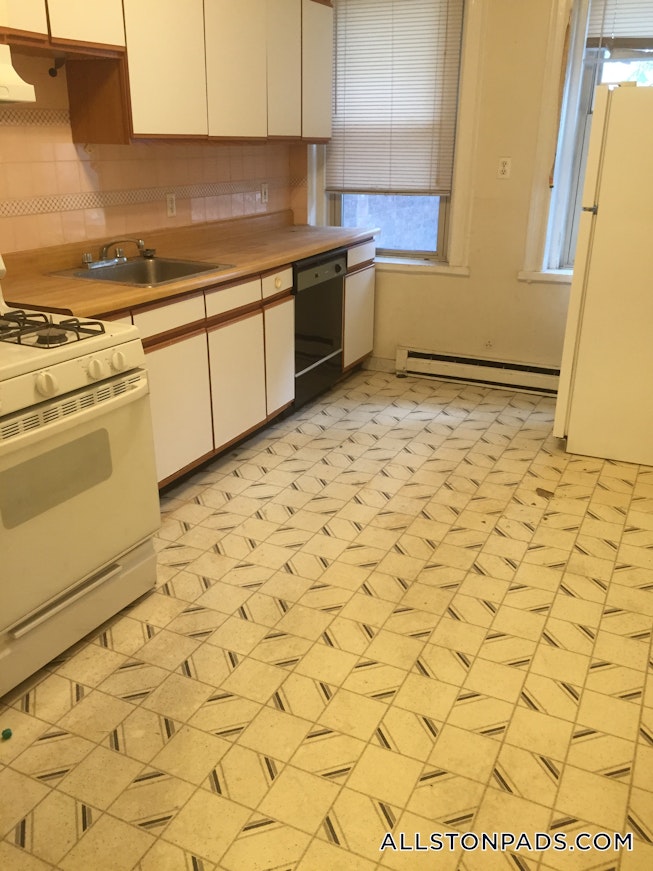 Boston - $2,150 /mo