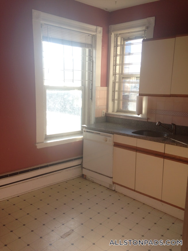 Boston - $2,150 /mo