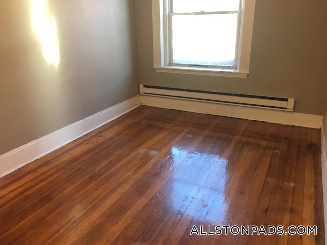 Boston - $2,150 /mo