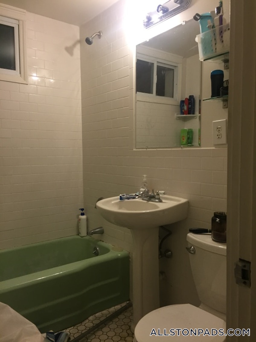 Boston - $4,800 /month