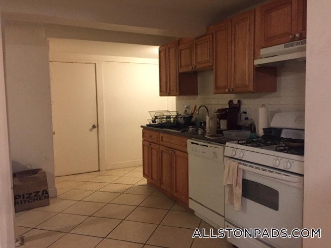 Boston - $4,000 /mo