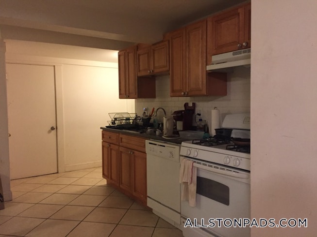 Boston - $4,000 /mo