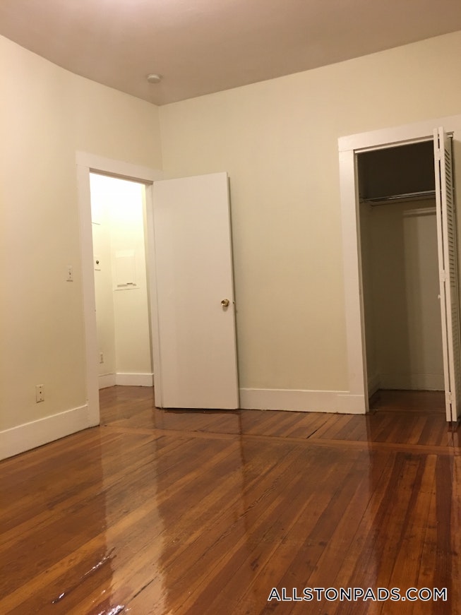 Boston - $2,150 /mo