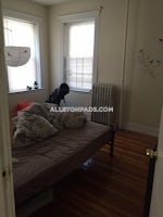 Boston - $2,600 /month