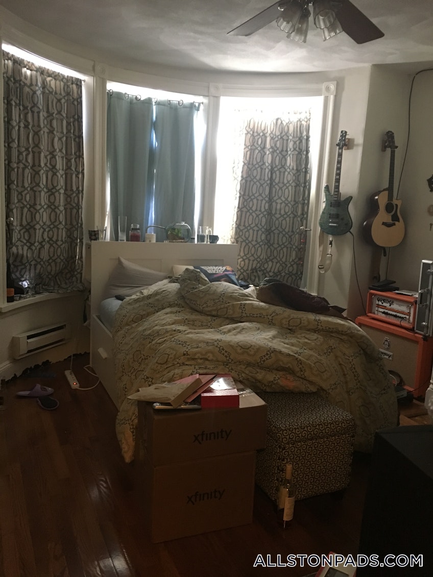 Boston - $1,900 /month