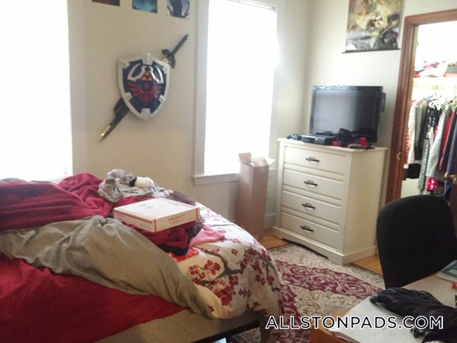 Boston - $3,900 /mo