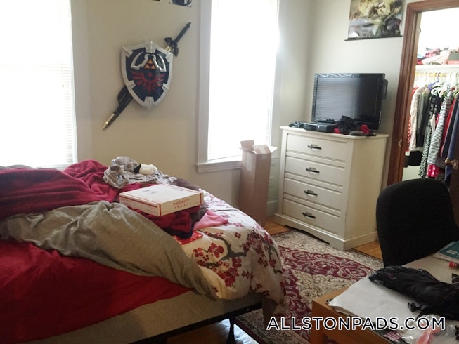 Boston - $3,900 /mo