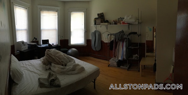 Boston - $4,100 /mo