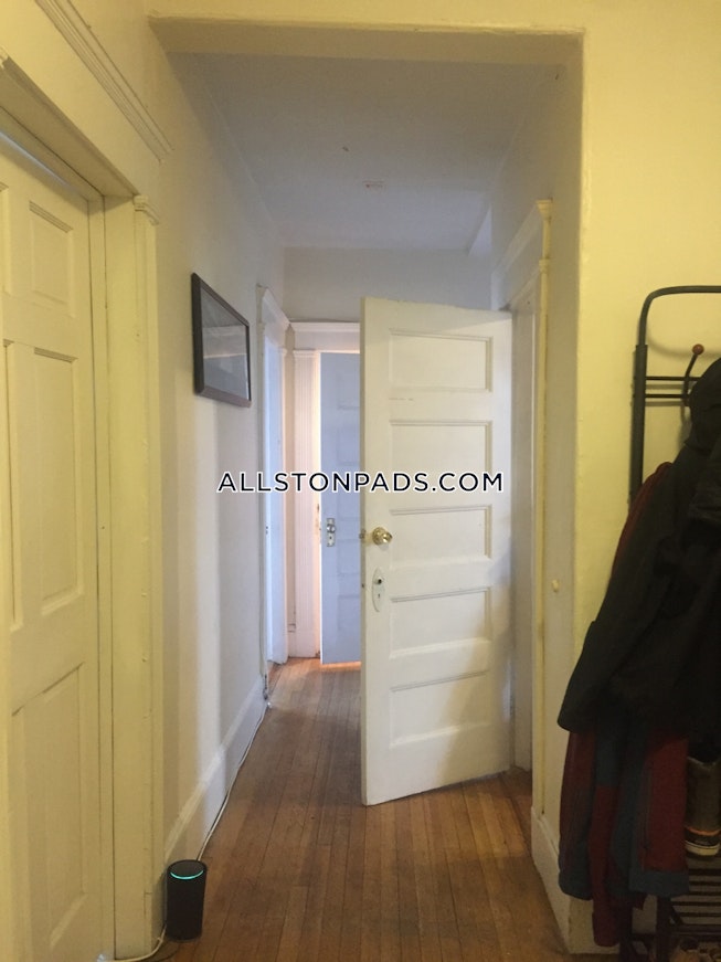 Boston - $4,750 /mo