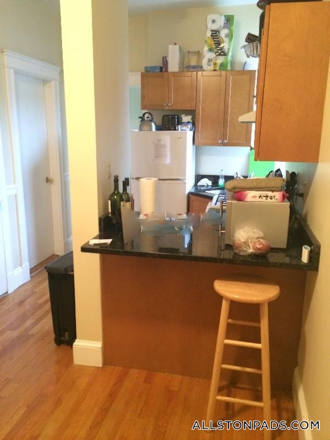 Boston - $3,150 /mo