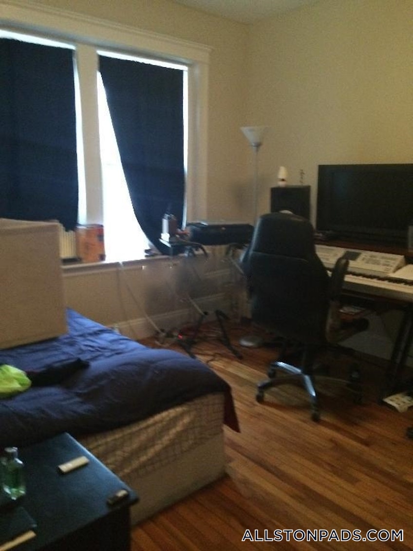 Boston - $3,150 /month