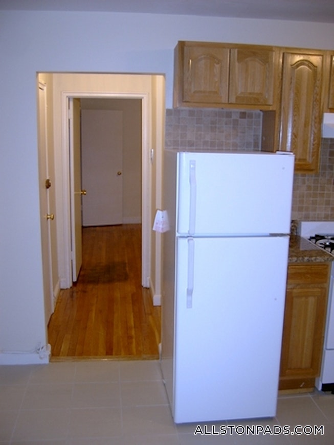 Boston - $2,150 /mo