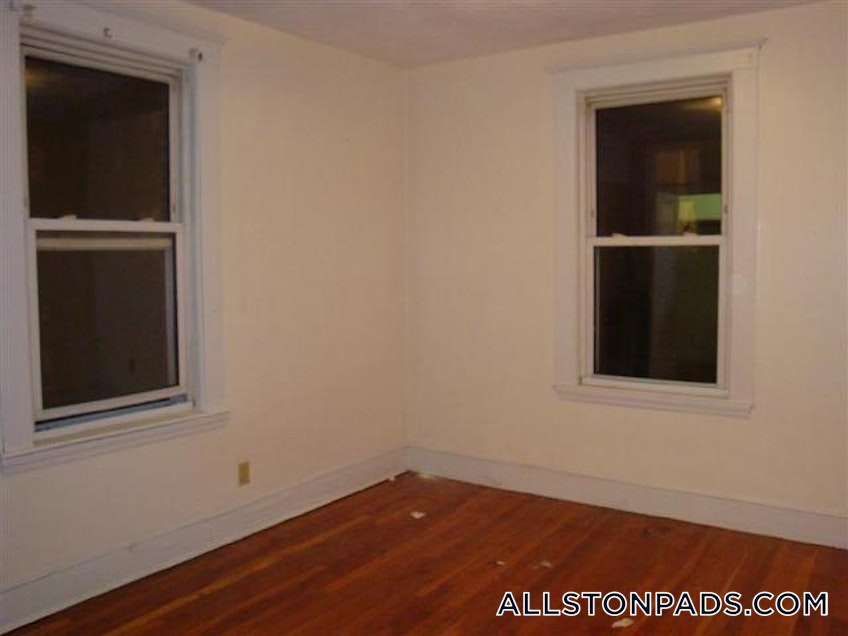 Boston - $2,200 /month