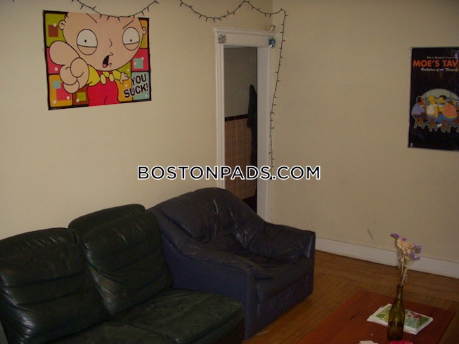 Boston - $2,250 /mo