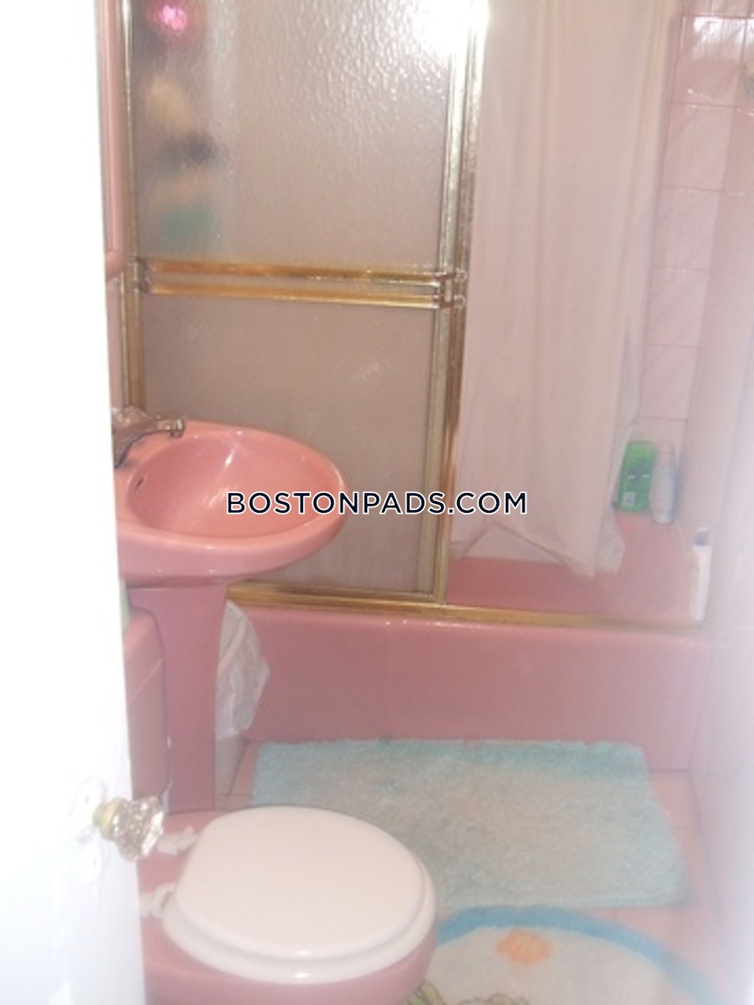 Boston - $2,450 /month