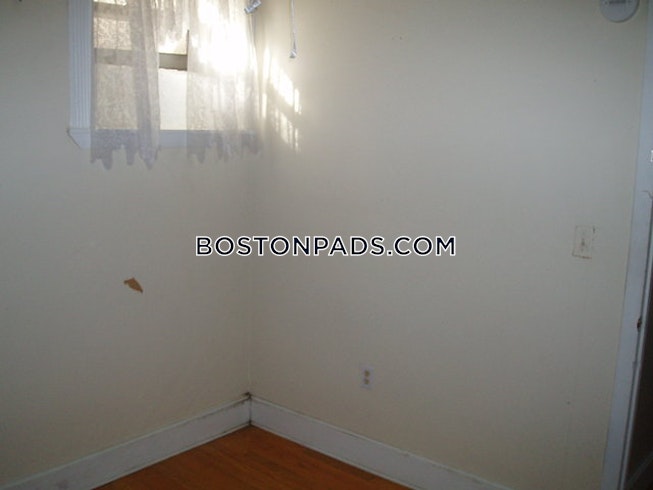 Boston - $2,200 /mo