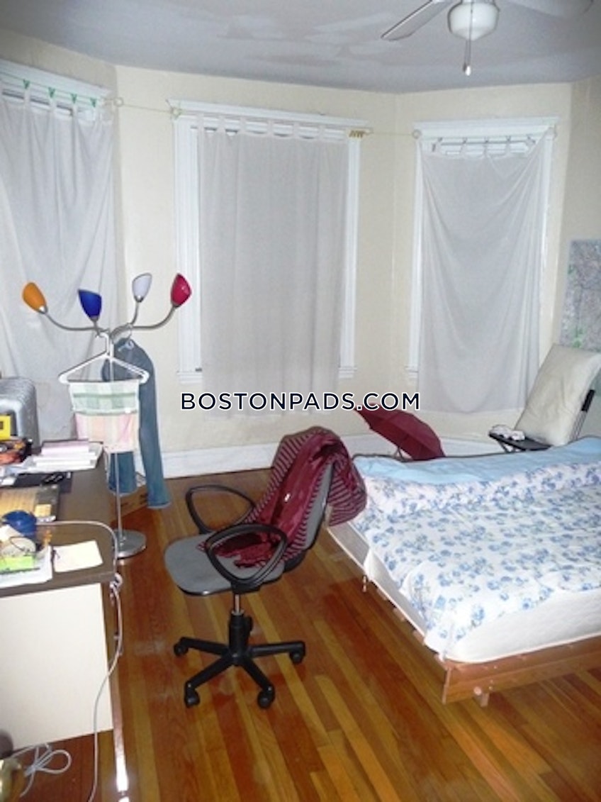 Boston - $2,500 /month