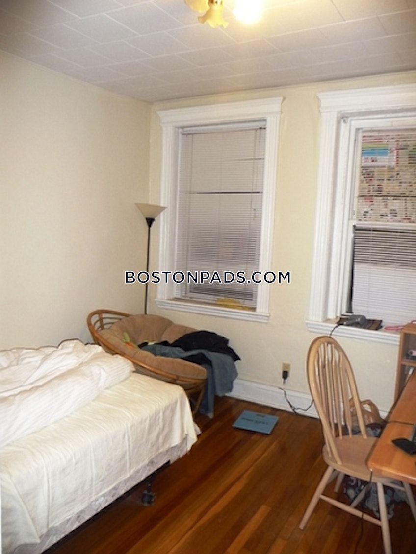 Boston - $2,500 /month