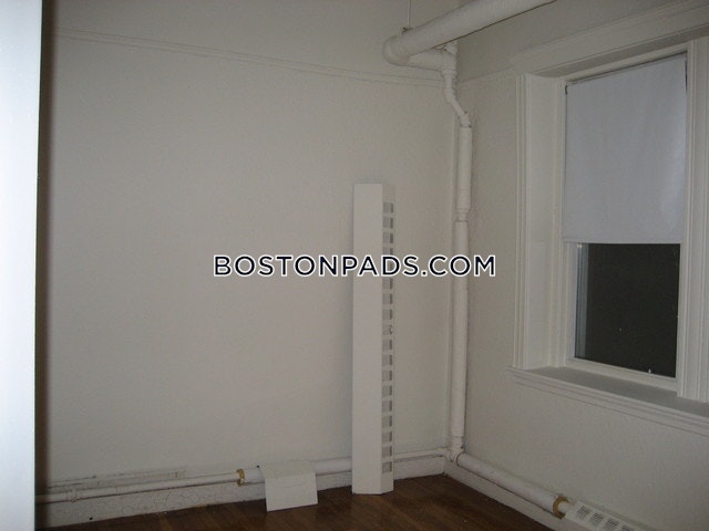 Boston - $2,550